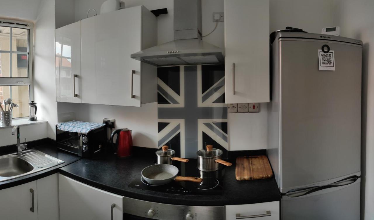 Location Location Location, Whole Apartment For You! Londen Buitenkant foto