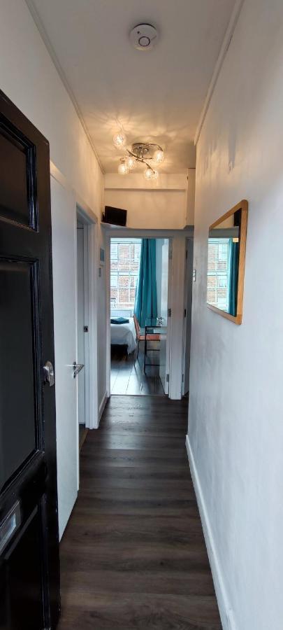Location Location Location, Whole Apartment For You! Londen Buitenkant foto