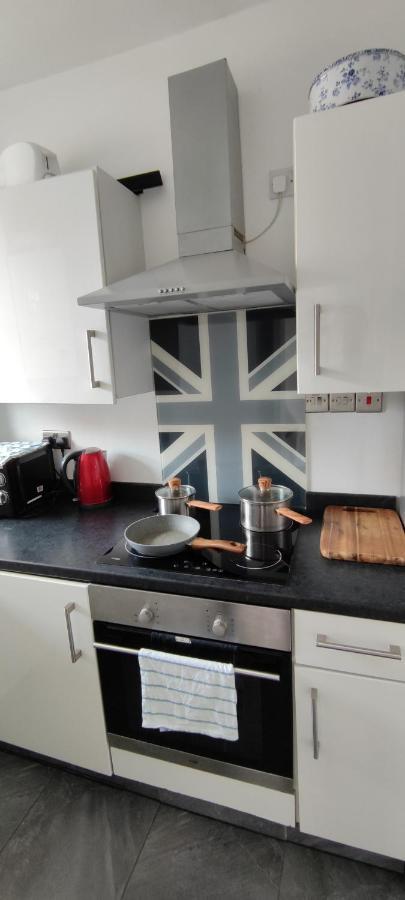 Location Location Location, Whole Apartment For You! Londen Buitenkant foto
