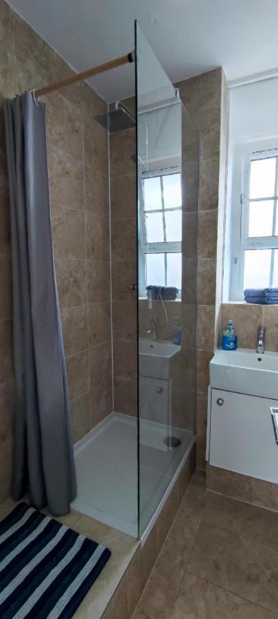 Location Location Location, Whole Apartment For You! Londen Buitenkant foto