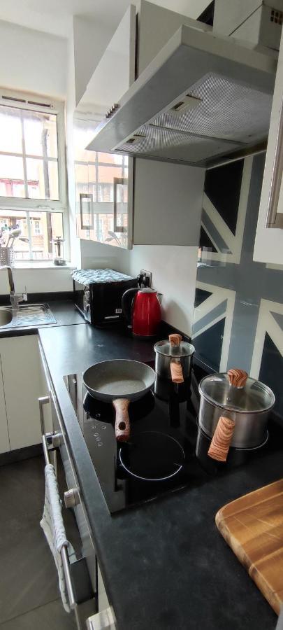 Location Location Location, Whole Apartment For You! Londen Buitenkant foto